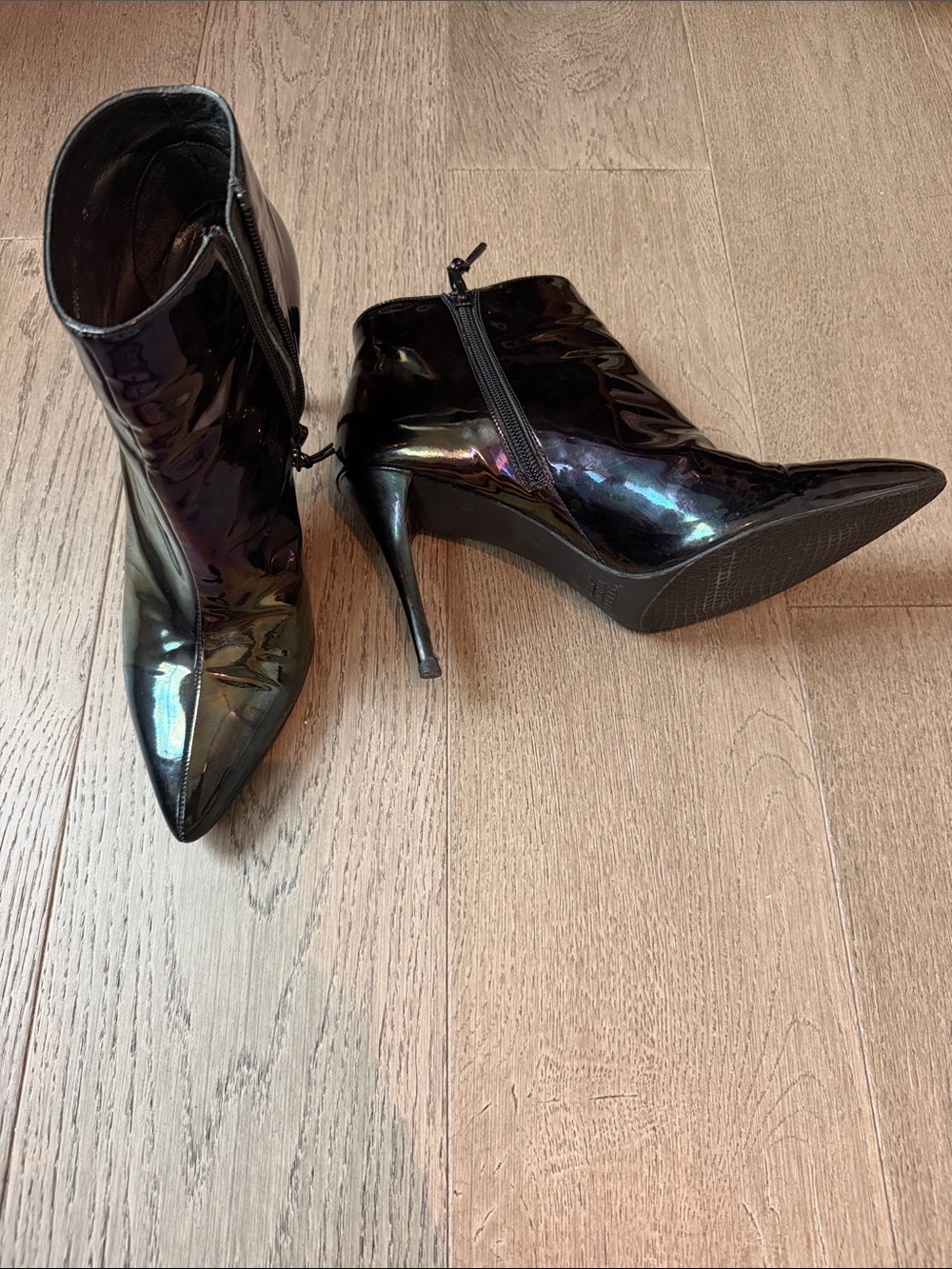Stuart Weitzman Iridescent Black Pointed-Toe Stiletto Ankle Boots sz 10